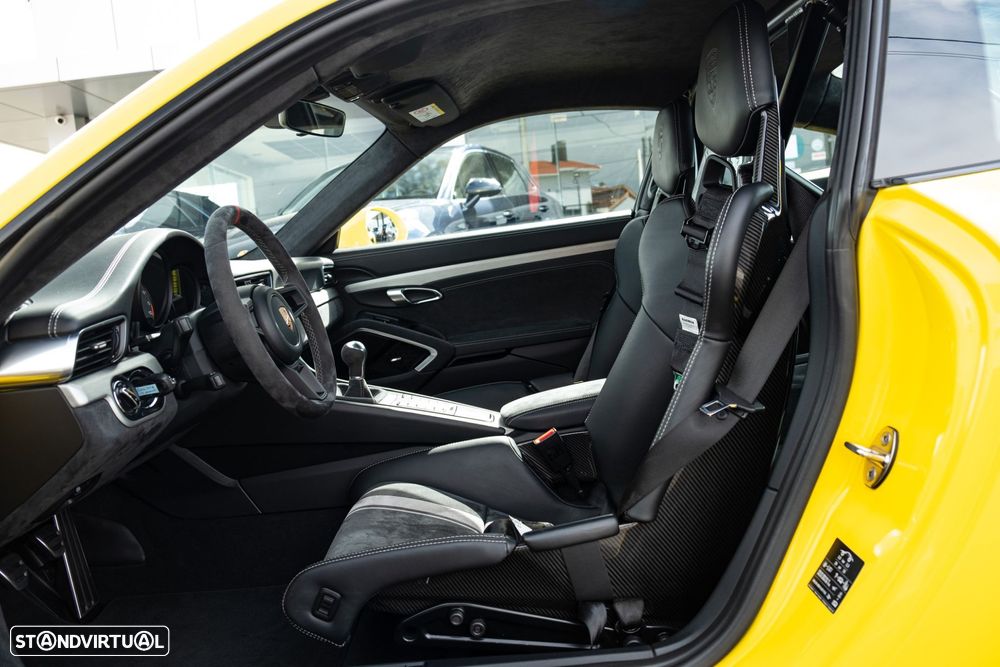Porsche 911 Série F - 27