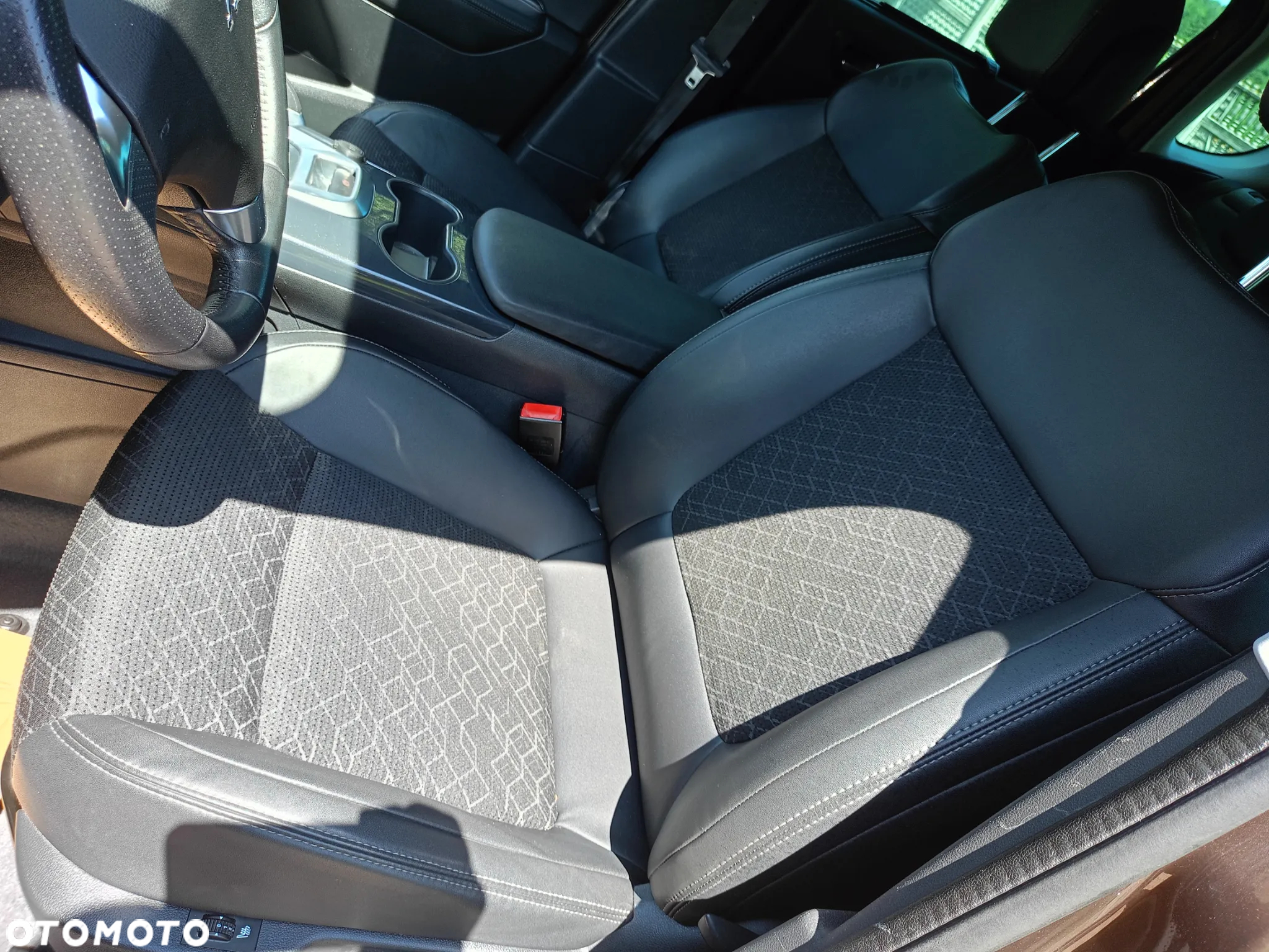 Peugeot 3008 HDi 160 Automatik Business-Line - 9