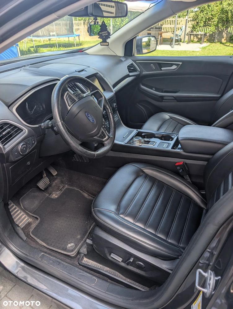 Ford Edge - 10