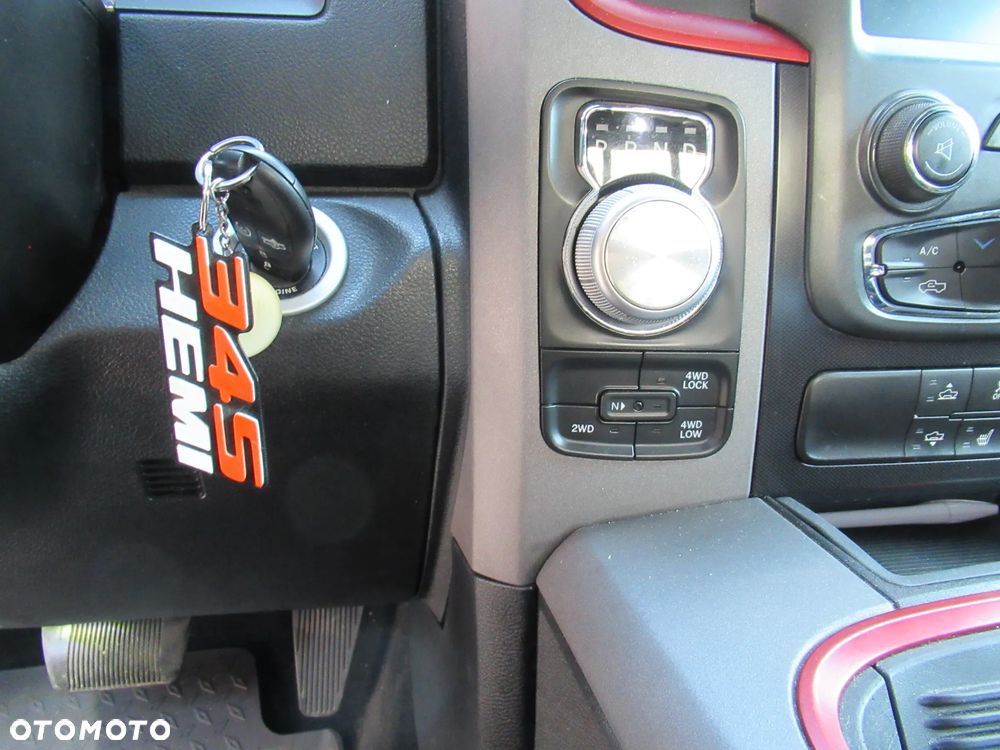 Dodge RAM 1500 5.7 4x4 - 39