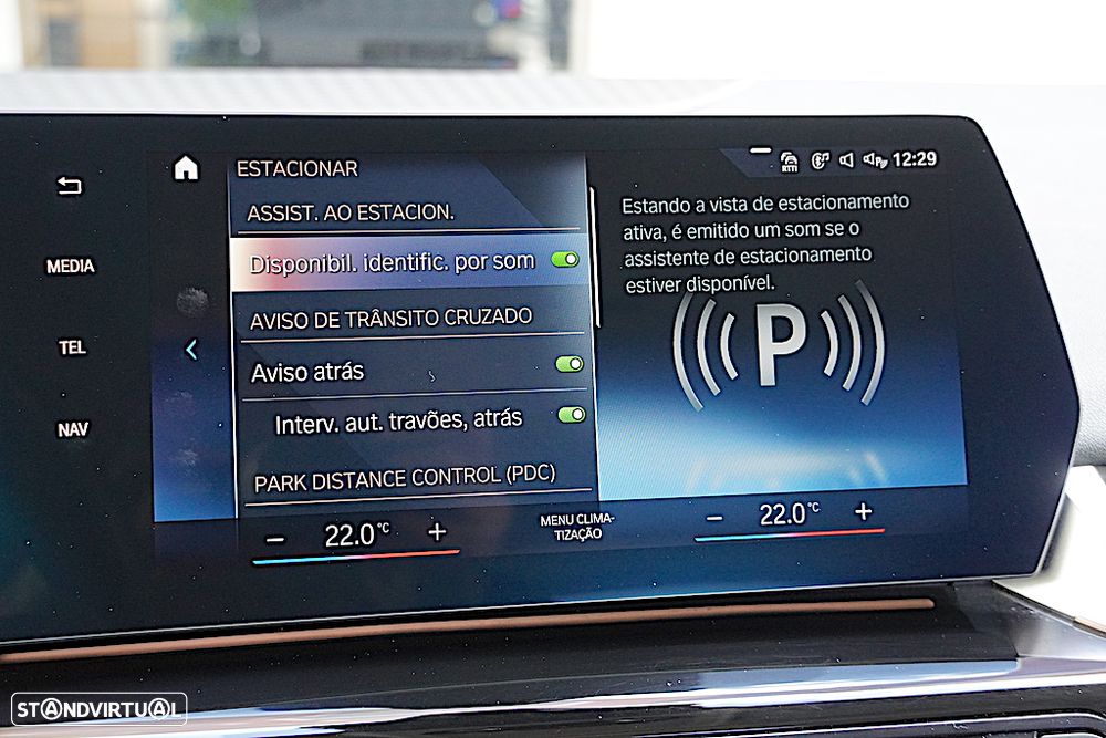 BMW 225xe Active Tourer e xDrive Edição Optimized - 34
