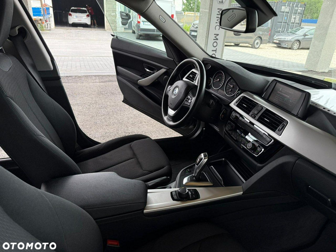 BMW 3GT 320i Advantage - 6