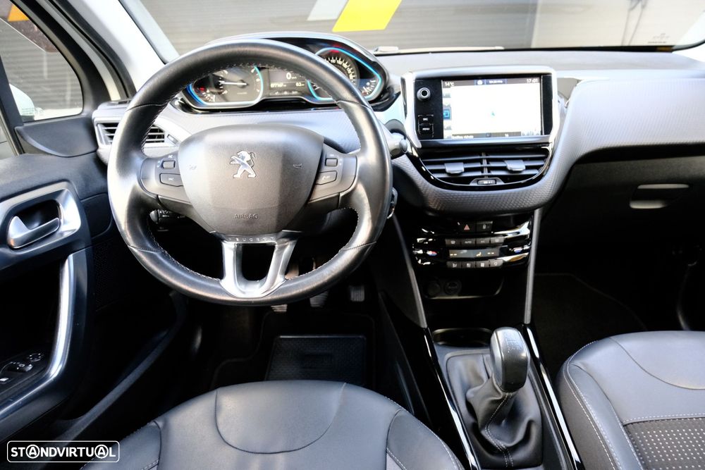 Peugeot 2008 1.2 PureTech Allure - 14