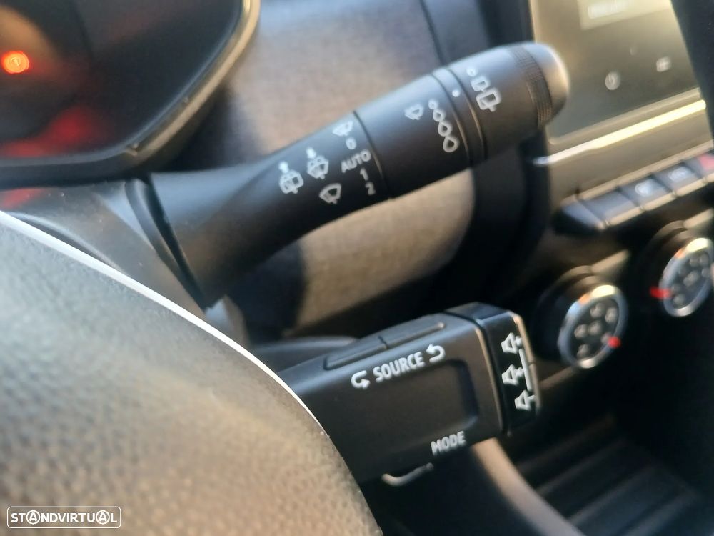 Renault Clio 1.0 TCe Techno Bi-Fuel - 26