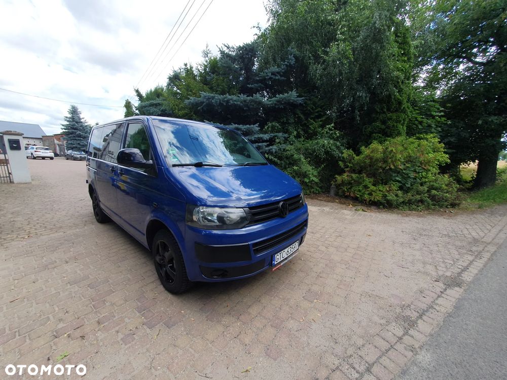 Volkswagen Caravelle - 2