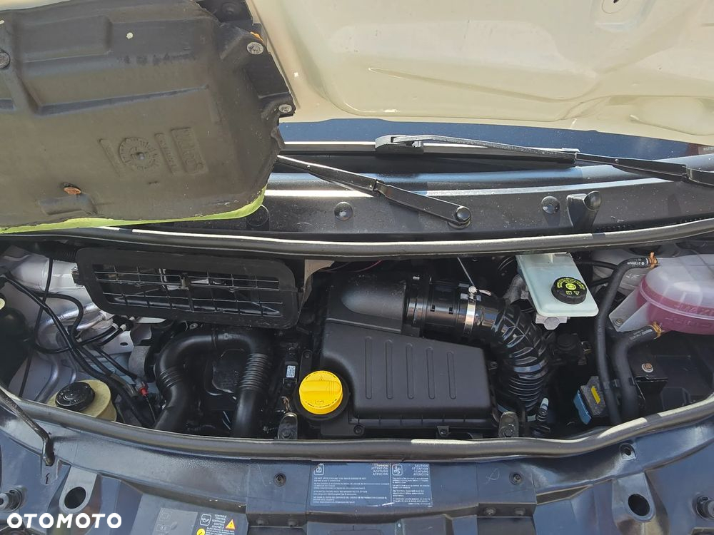 Opel Vivaro - 19