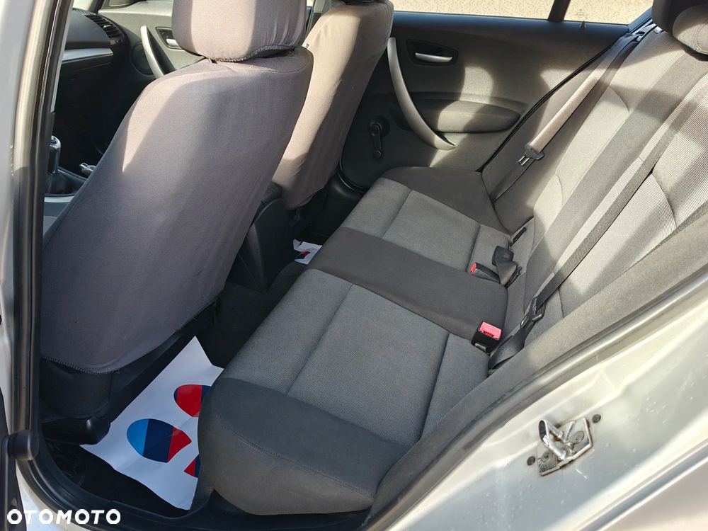 BMW Seria 1 116i - 8