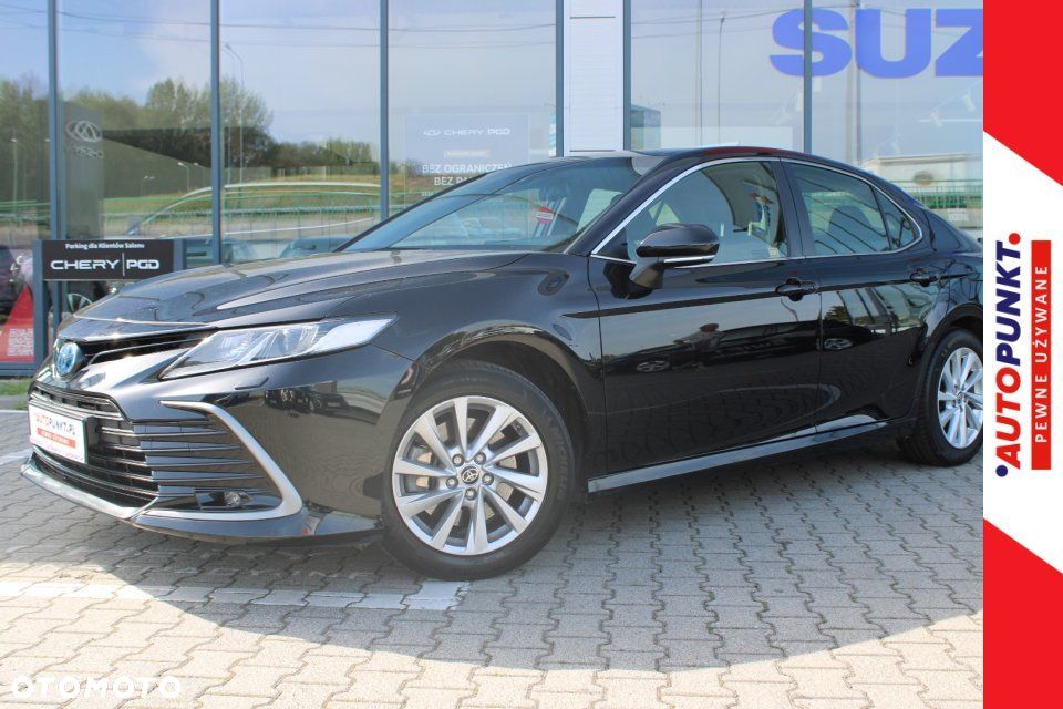 Toyota Camry - 1
