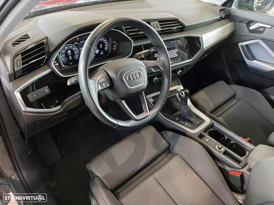 Audi Q3 45 TFSIe S tronic - 11
