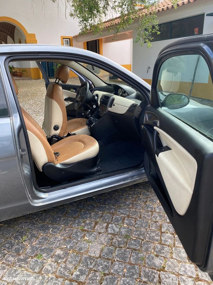 Lancia Ypsilon - 3