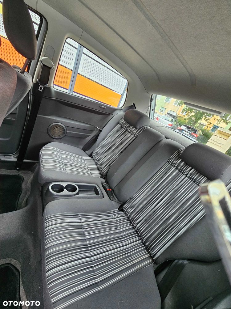 Volkswagen Fox - 7