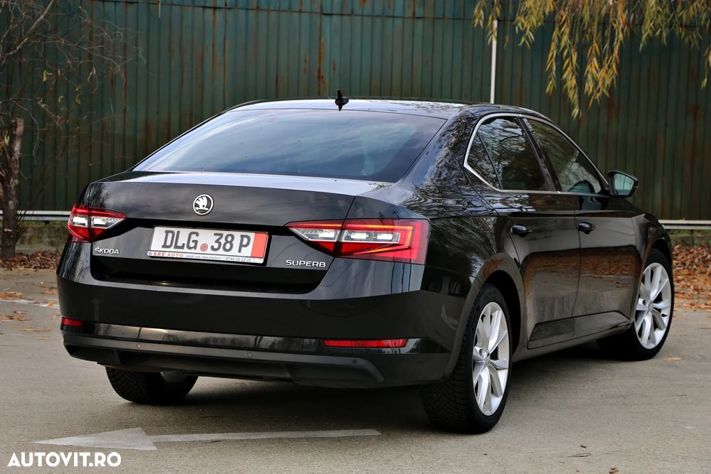 Skoda Superb 2.0 TDI DSG Style - 5