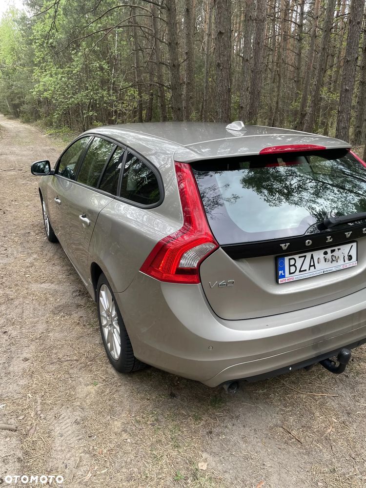 Volvo V60 D2 Edition - 4