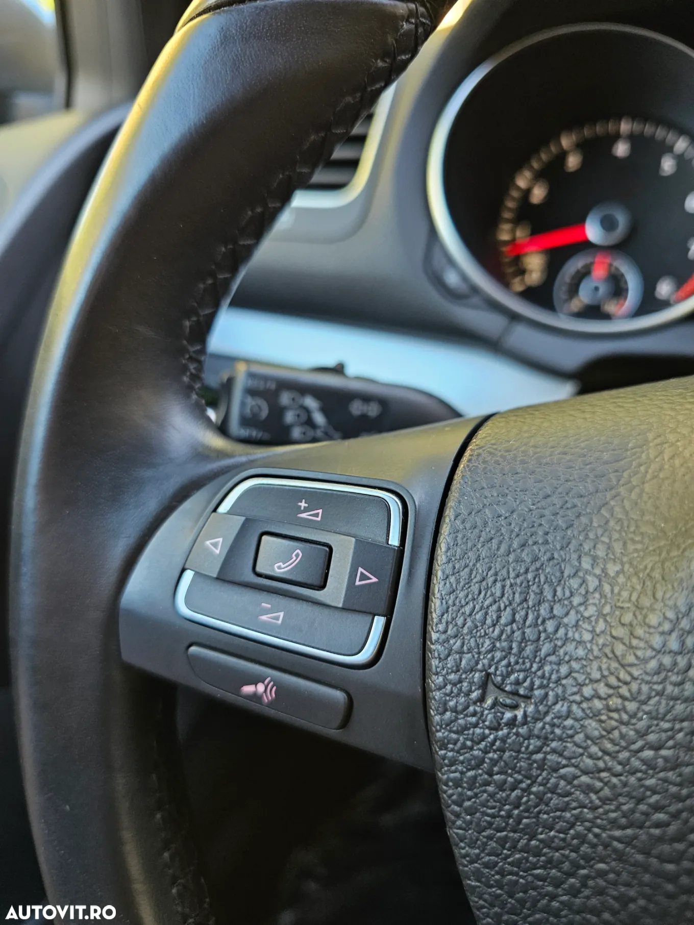 Volkswagen Golf 1.4 TSI Highline - 30