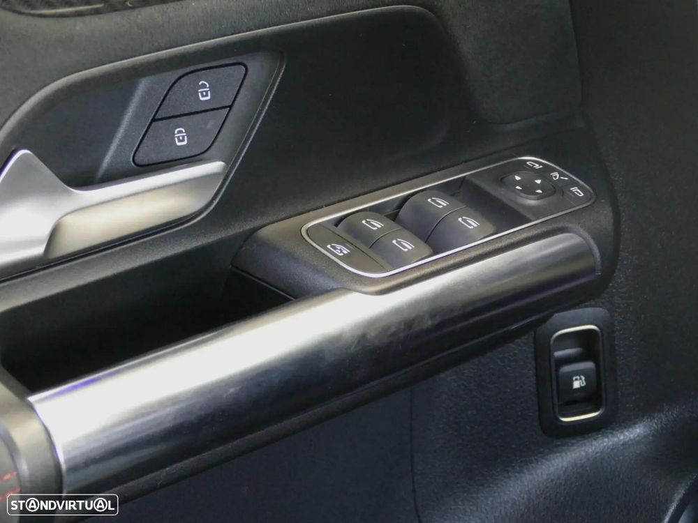 Mercedes-Benz B 250 e AMG Line - 35