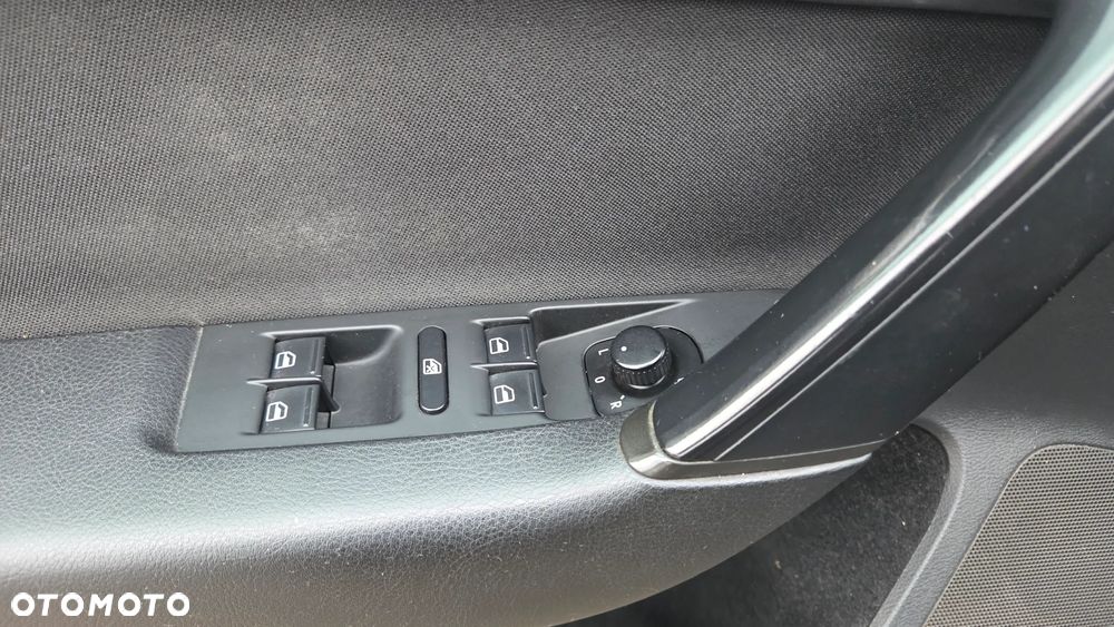 Volkswagen Passat 1.8 TSI Comfortline - 28