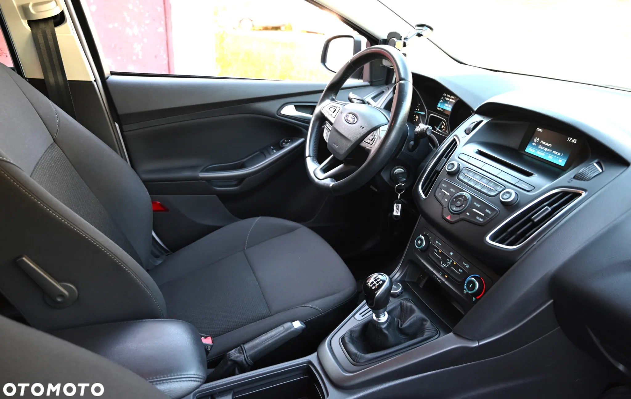 Ford Focus - 35