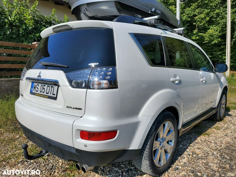 Mitsubishi Outlander 2.2 DI-D 4WD TC-SST Instyle - 6