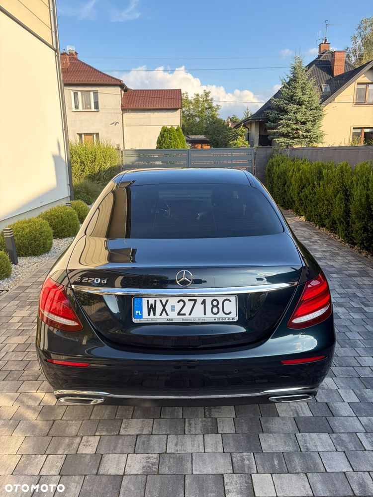 Mercedes-Benz Klasa E 220 d 9G-TRONIC - 4