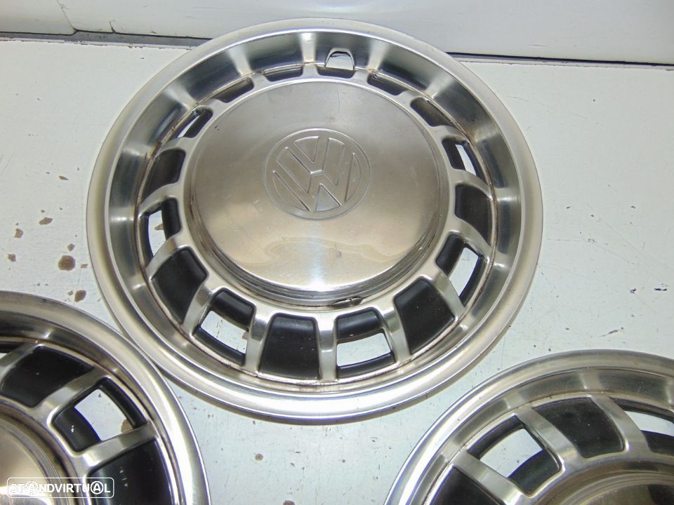 Vw Golf I ou Jetta jogo de tampões c/aros - 1