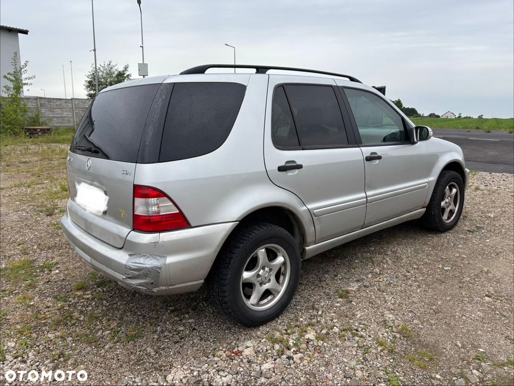 Mercedes-Benz ML - 4