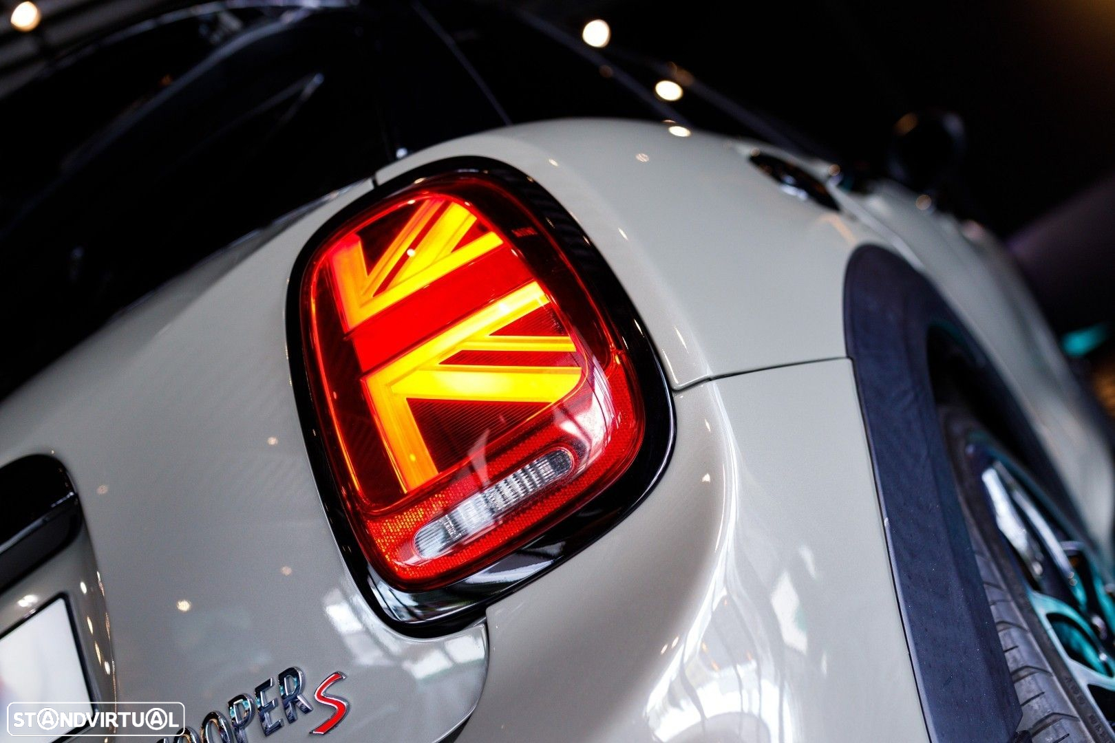 MINI 5 Portas Cooper S Aut. - 13