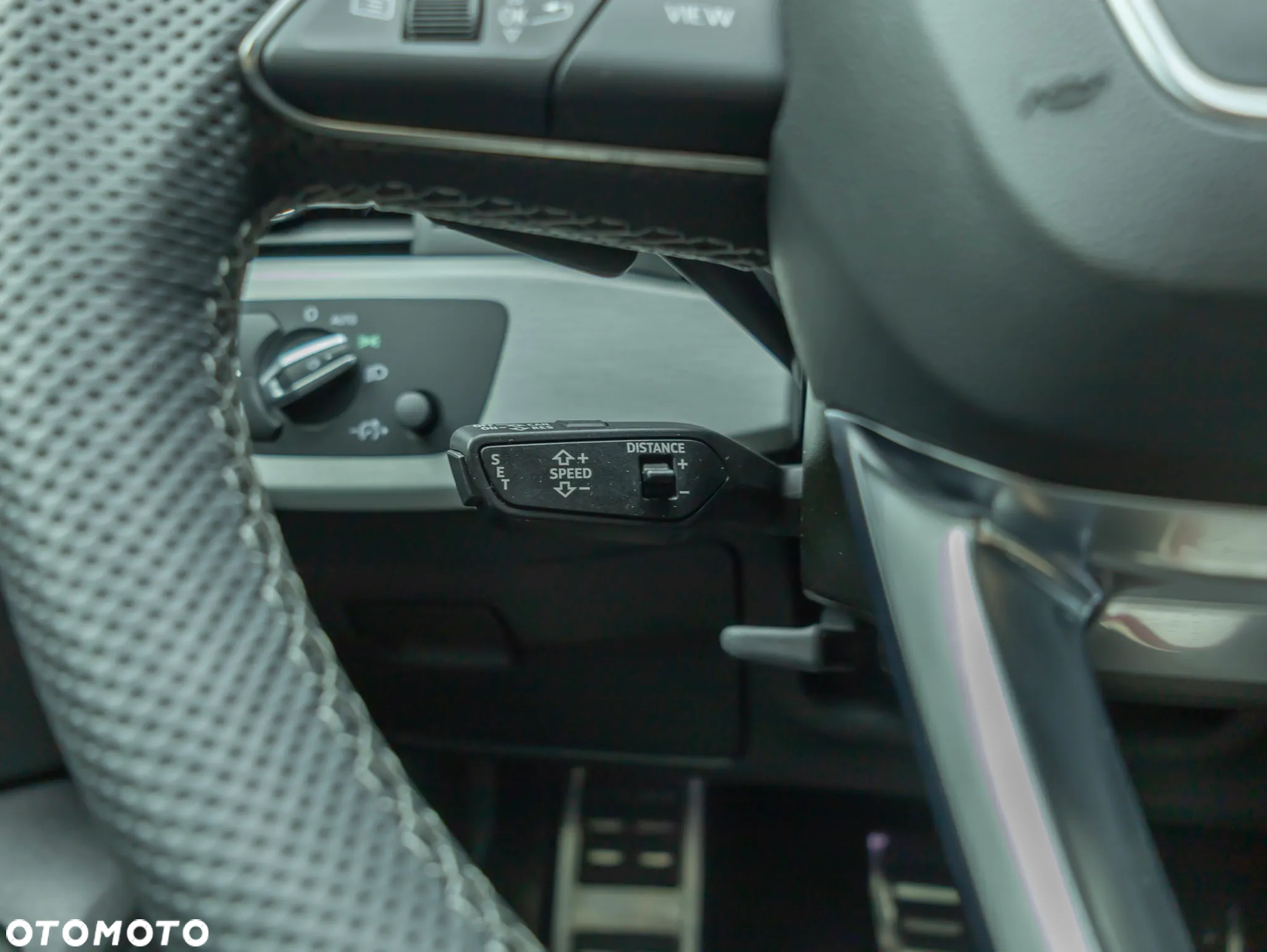 Audi A4 Avant 40 TDI quattro S tronic S line - 12