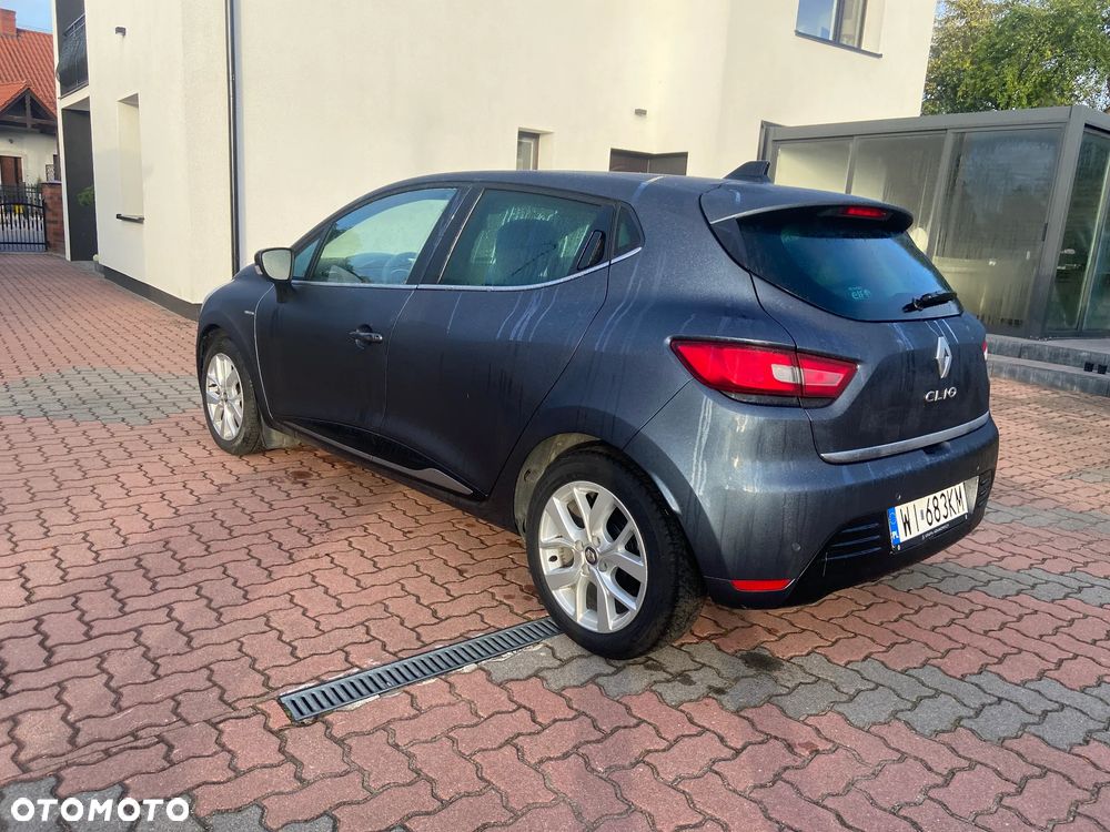 Renault Clio - 2