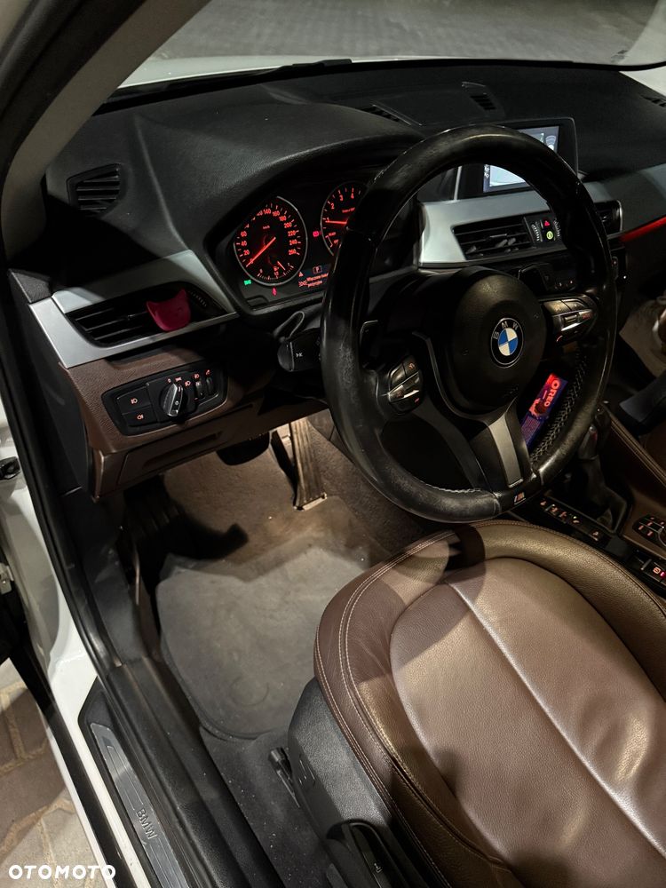 BMW X1 xDrive20i xLine sport - 13