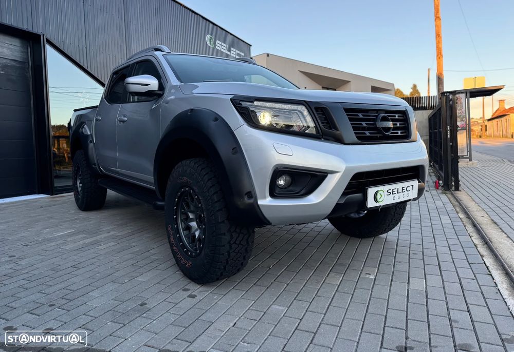 Nissan Navara 2.3 dCi CD 4WD Tekna Auto - 2
