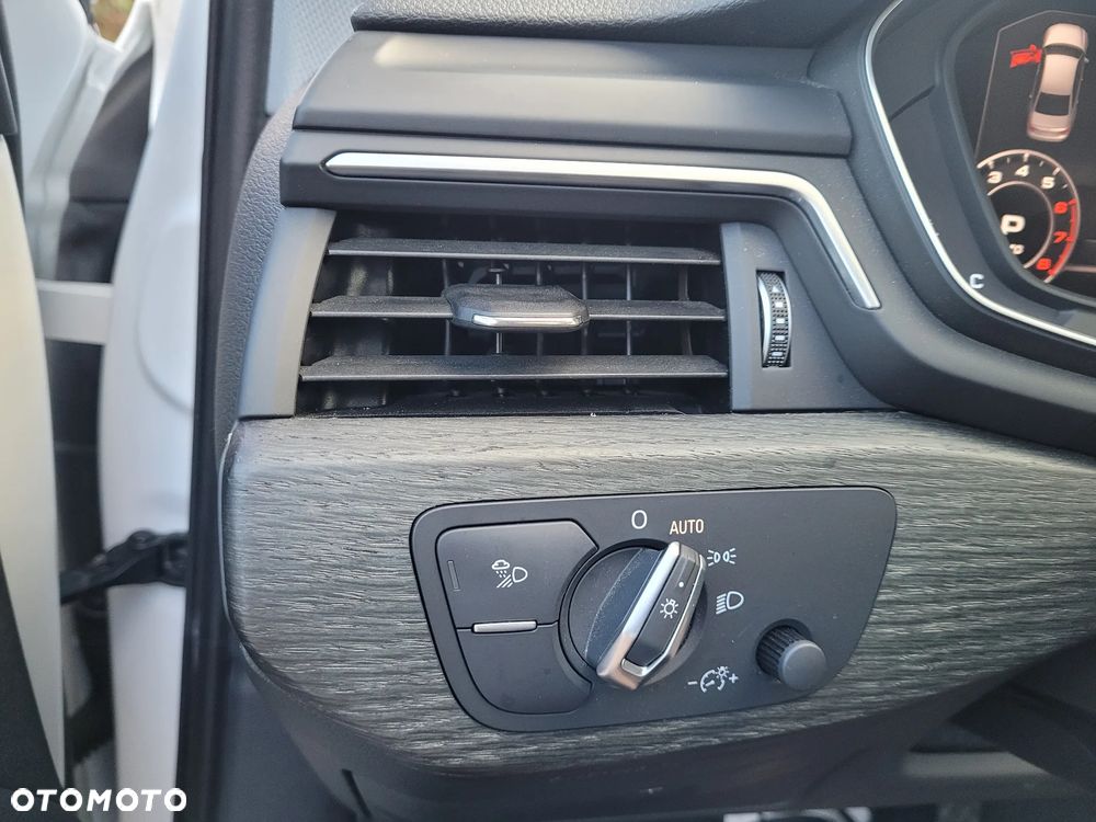 Audi A4 Limousine 2.0 TFSI ultra S tronic - 20