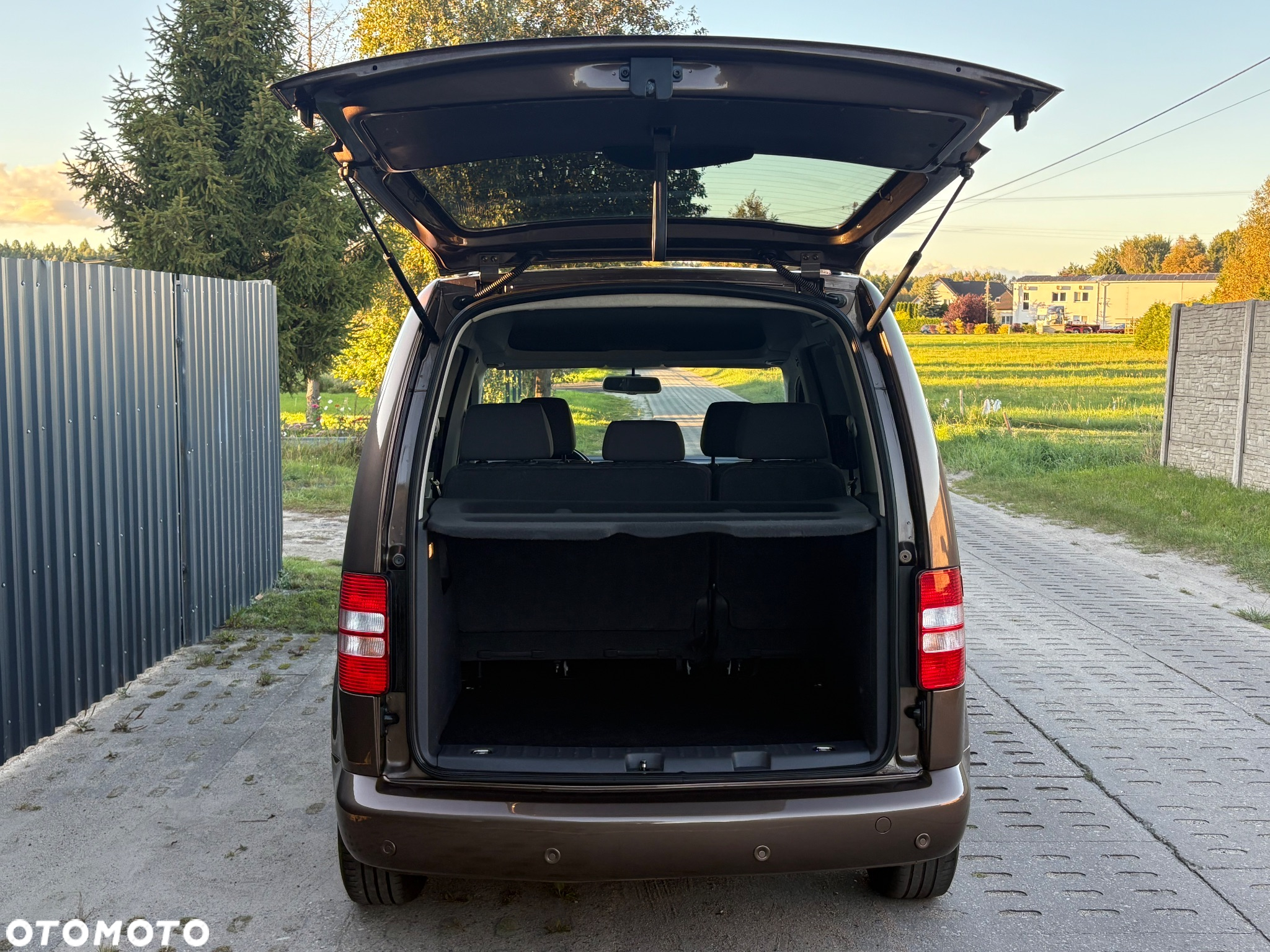 Volkswagen Caddy 1.6 TDI Comfortline DSG - 14