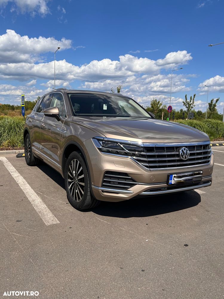 Volkswagen Touareg - 2