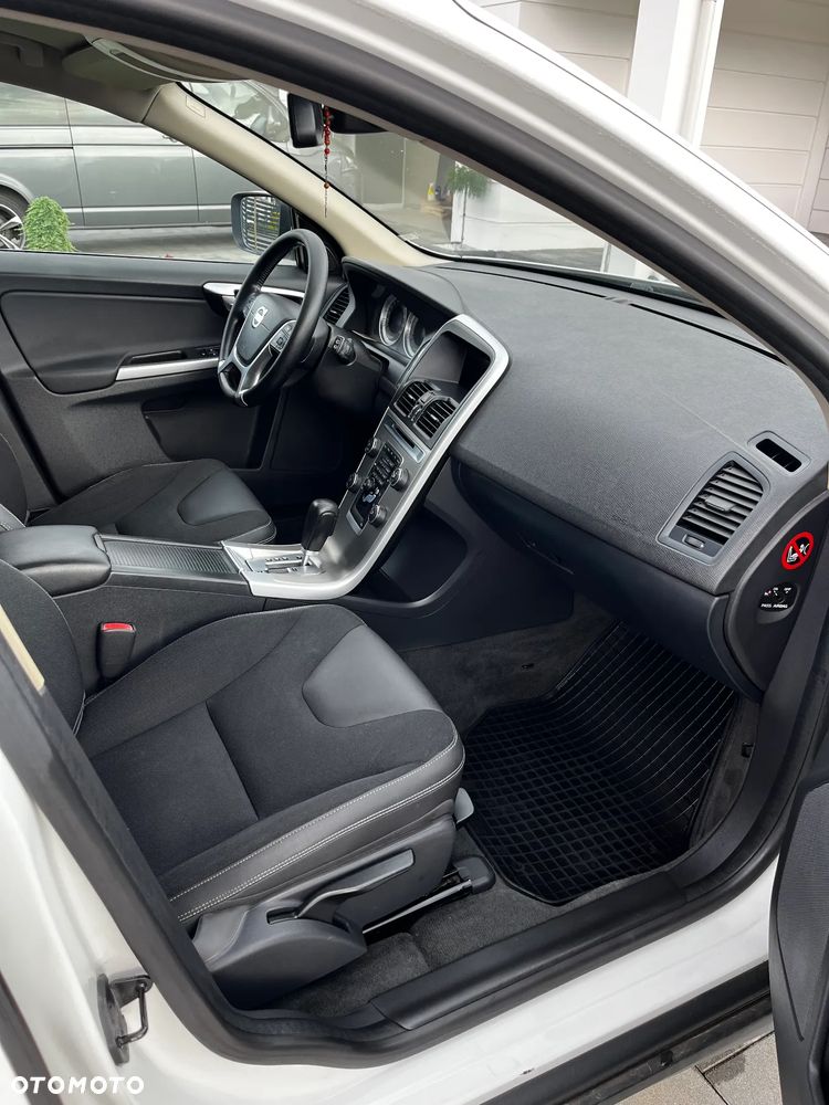 Volvo XC 60 - 2