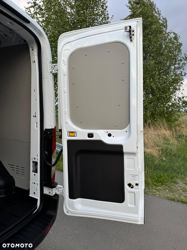 Ford Transit - 20