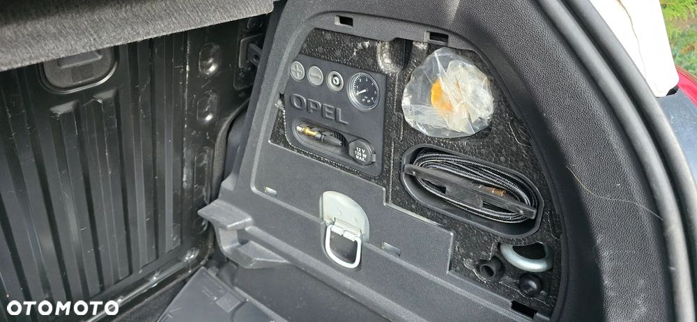 Opel Corsa 1.4 16V Color Edition - 19