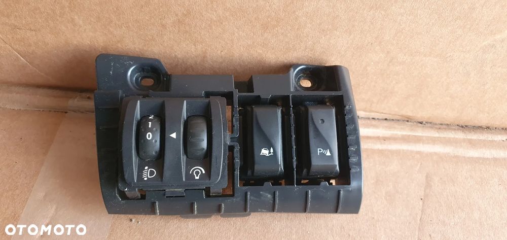 Panel sterowania przełącznik regulacji świateł Renault Trafic III Vivaro B - 1