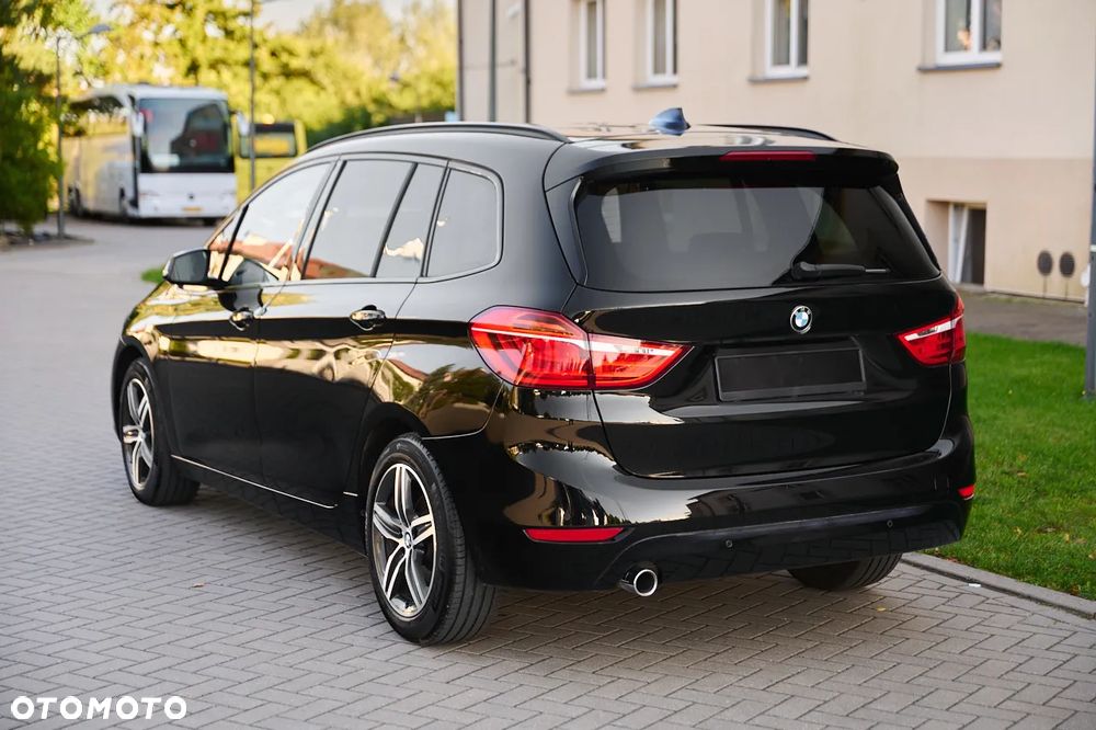 BMW Seria 2 218d Gran Tourer Sport-Aut Sport Line - 9