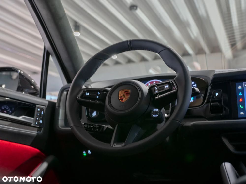 Porsche Cayenne - 26