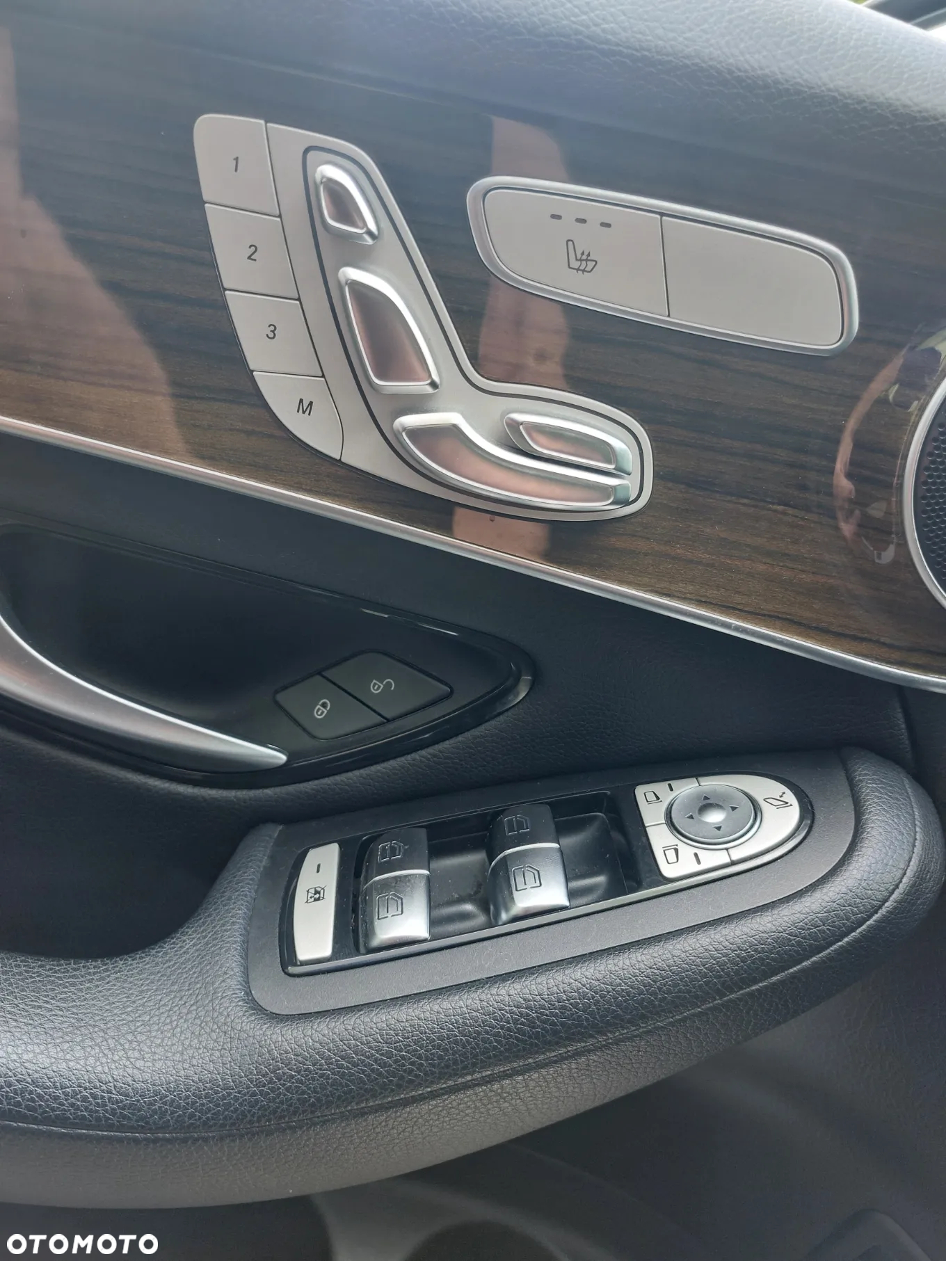 Mercedes-Benz GLC 300 4Matic 9G-TRONIC - 11