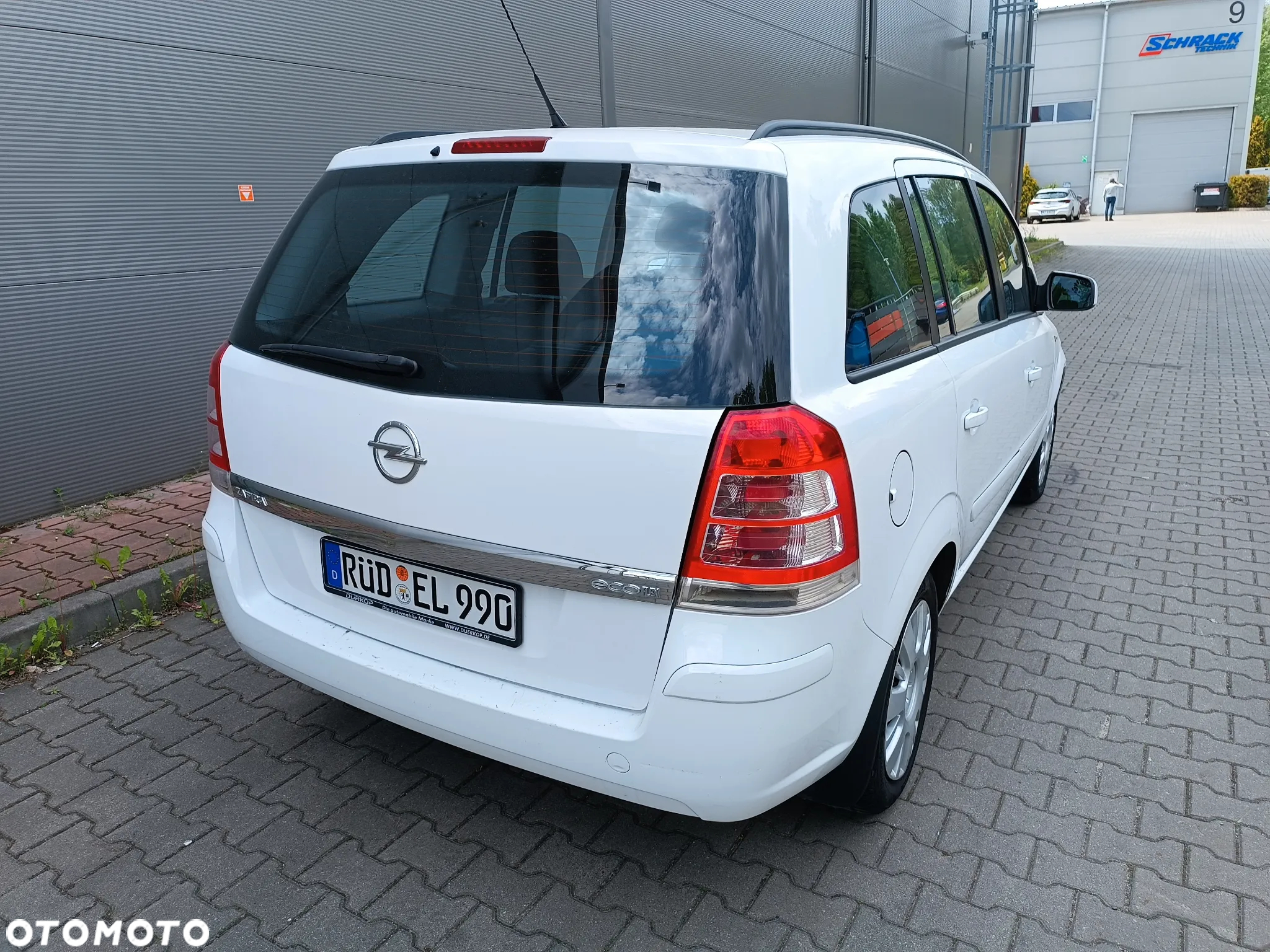 Opel Zafira 1.6 ECOFLEX Family - 11