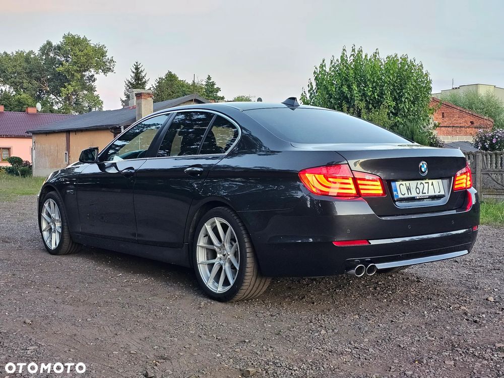 BMW Seria 5 530d Luxury Line - 4