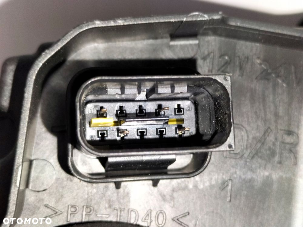 lampa przednia reflektor prawa citroen c3 iii 16-20 - 6