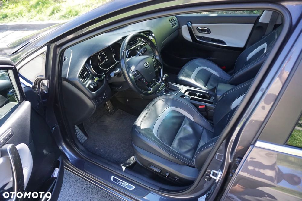 Kia Ceed 1.6 GDI XL DCT - 10