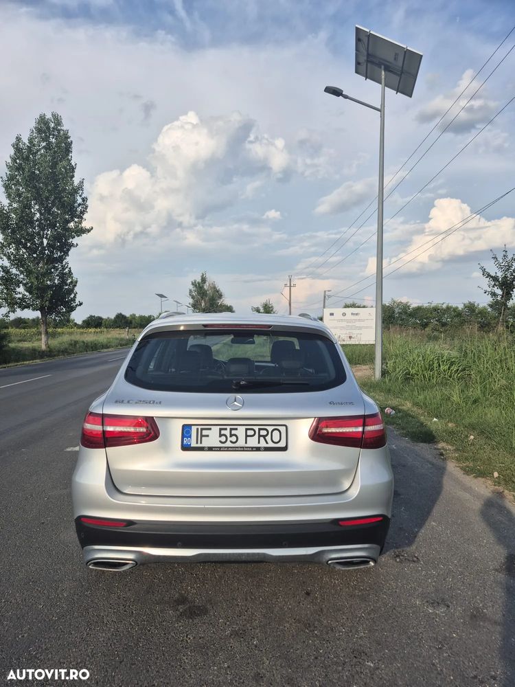 Mercedes-Benz GLC - 4