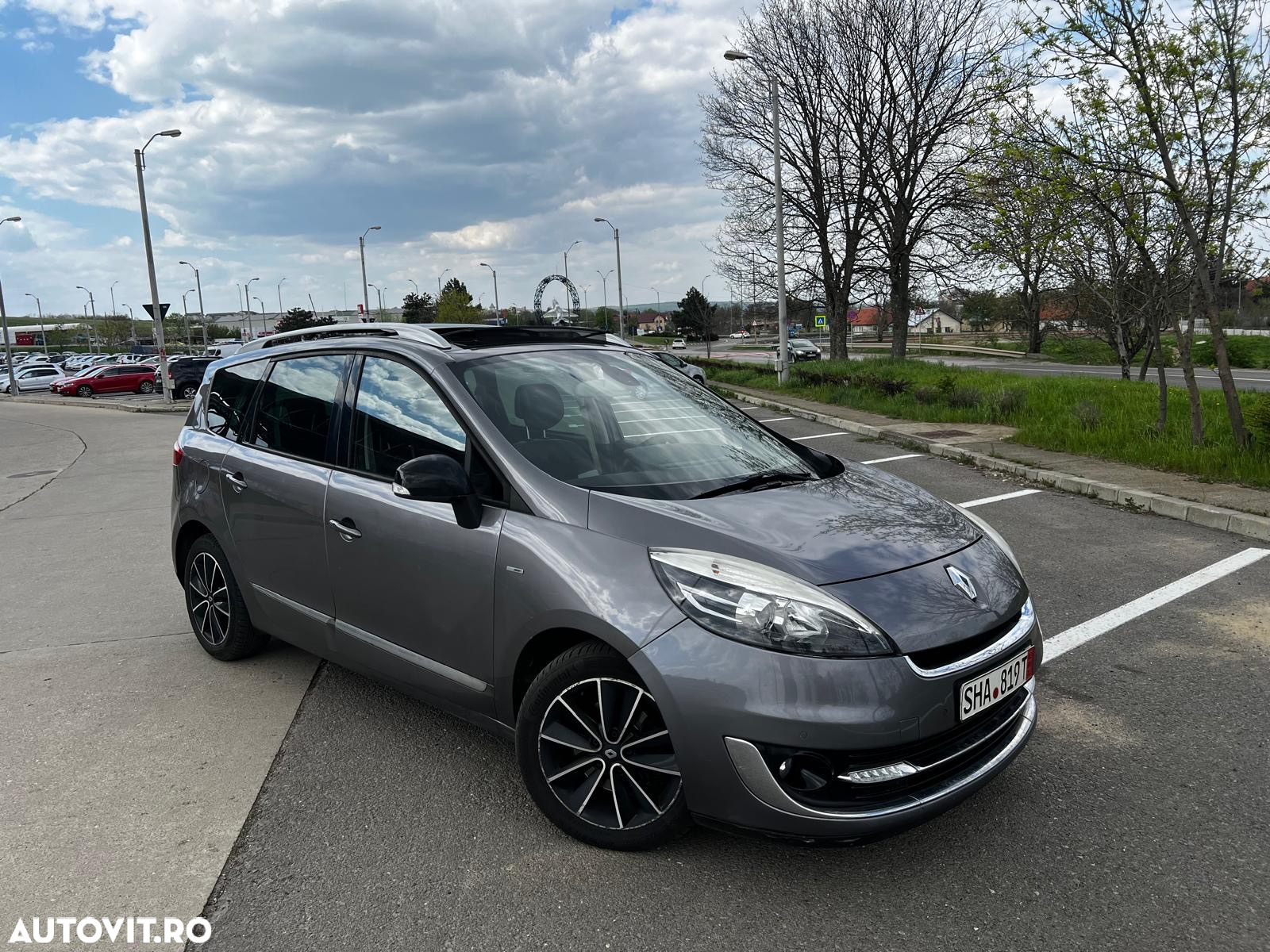 Renault Grand Scenic dCi 130 FAP Start & Stop Bose Edition - 16