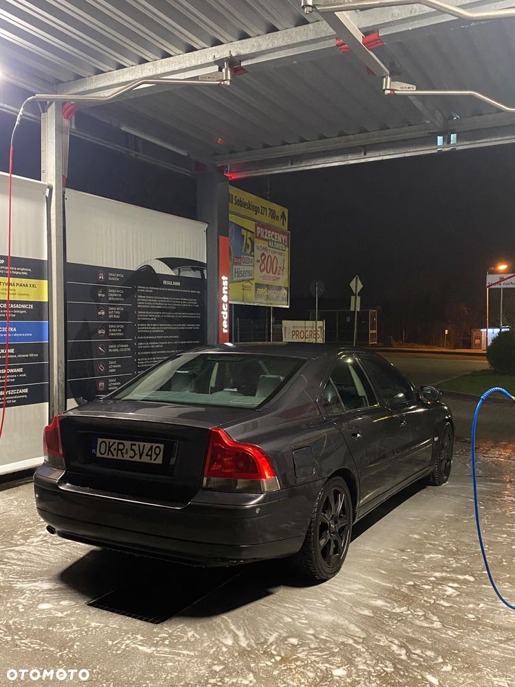 Volvo S60 2.4 T - 6