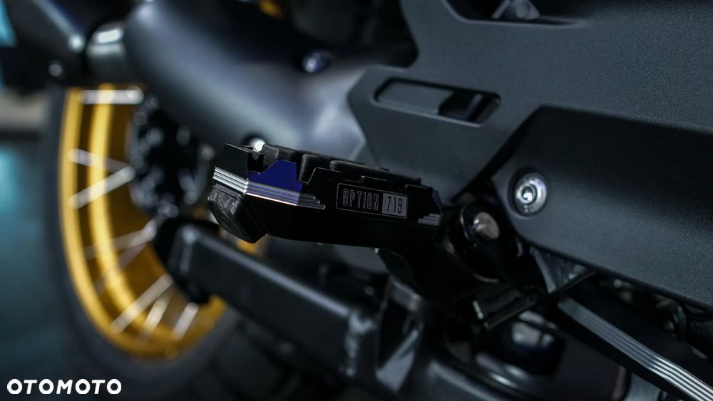 BMW R - 12