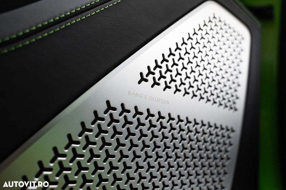 Lamborghini URUS - 28