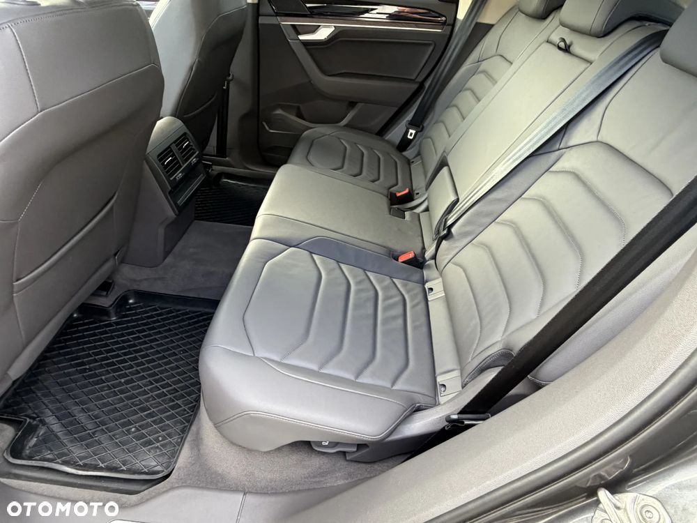 Volkswagen Touareg 3.0 V6 TDI SCR 4Mot - 9